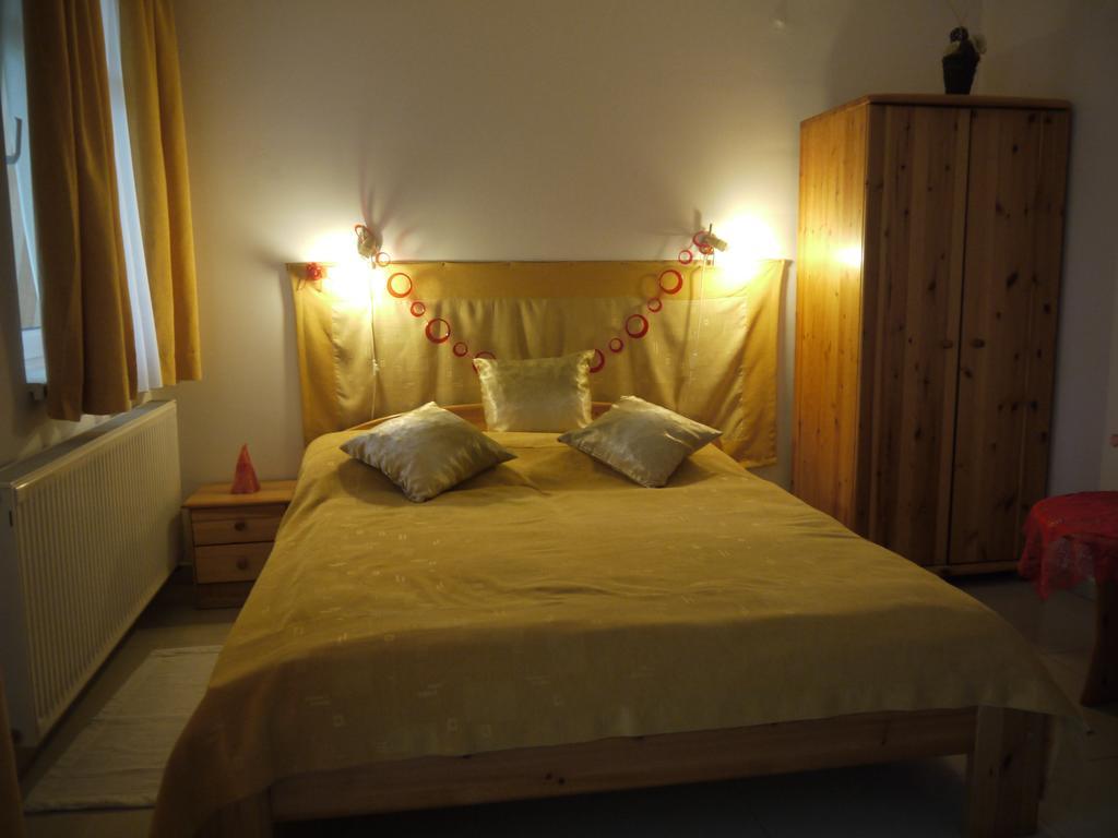 Eva 2 Appartement Hajdúszoboszló Buitenkant foto